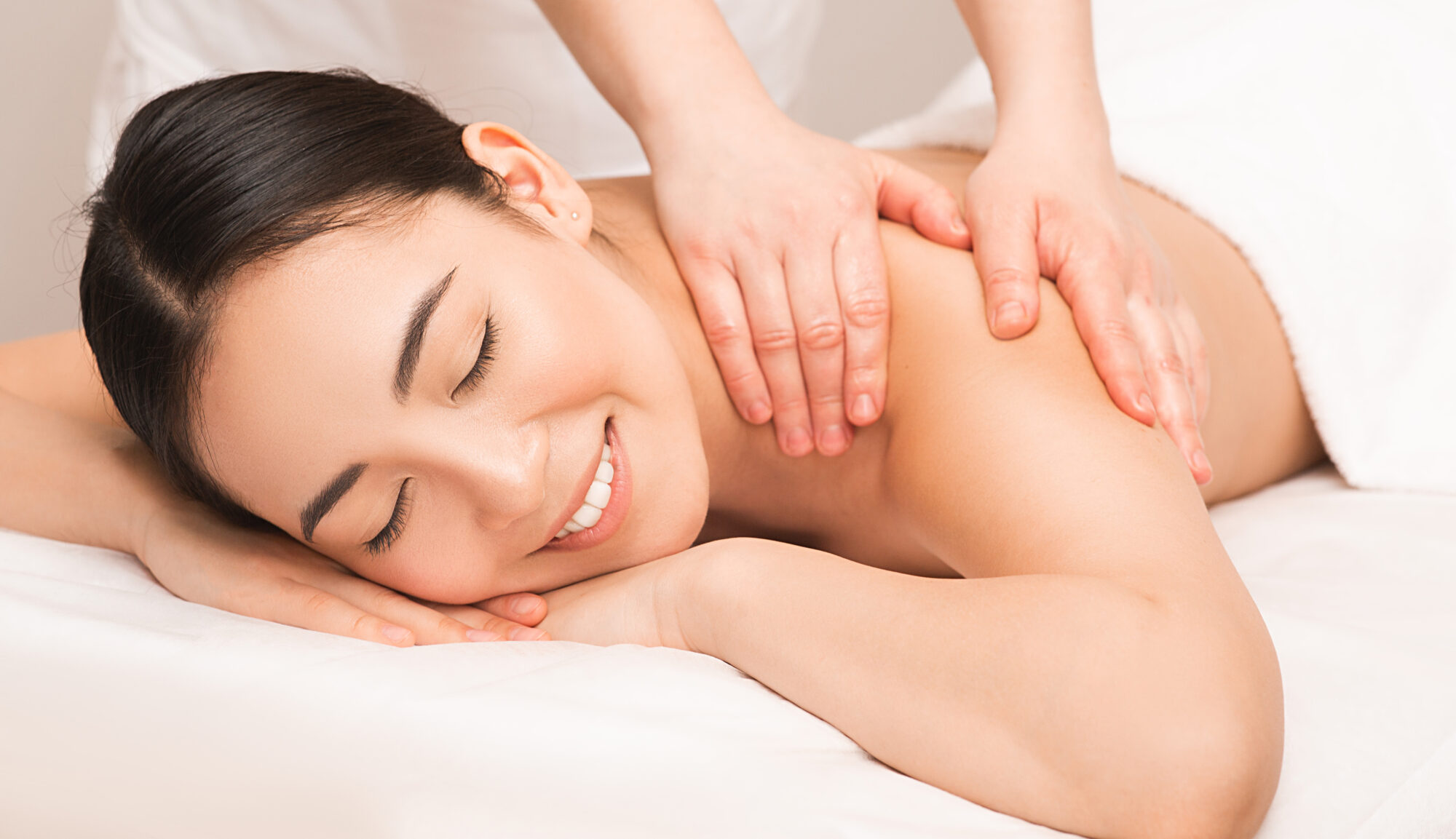 Asiatische Öl-Body-to-Body Massage